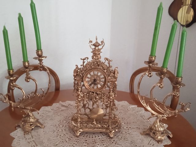 RELOJ Y CANDELABROS BRONCE