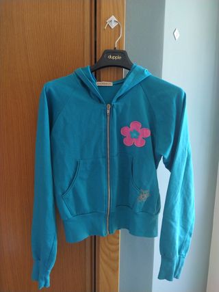Sudadera sobre cintura
