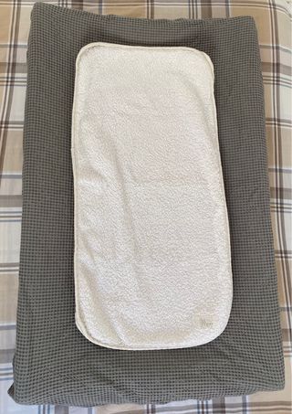 Colchoneta cambiador+funda+protectores