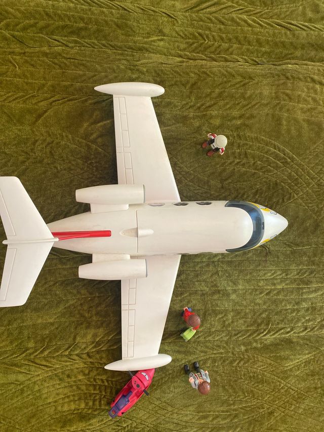 Avion summer fun playmobil con 3 pasajeros y moto