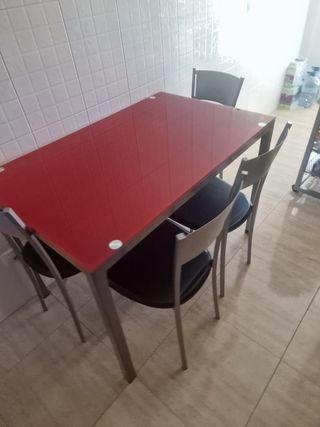 Mesa de cristal roja 