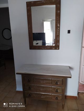 Cómoda y espejo castellano
