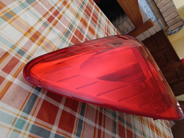 Piloto trasero izquierdo Peugeot 307