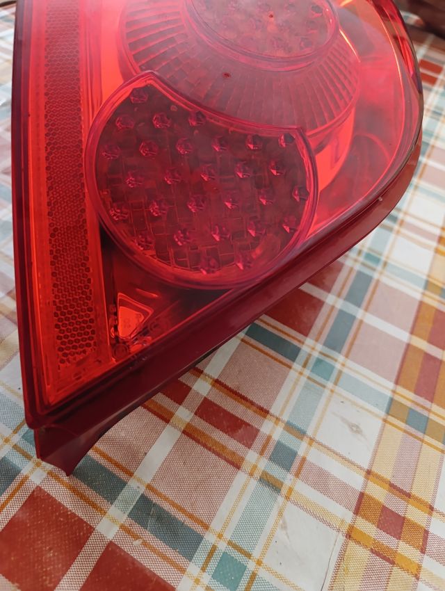 Piloto trasero izquierdo Peugeot 307