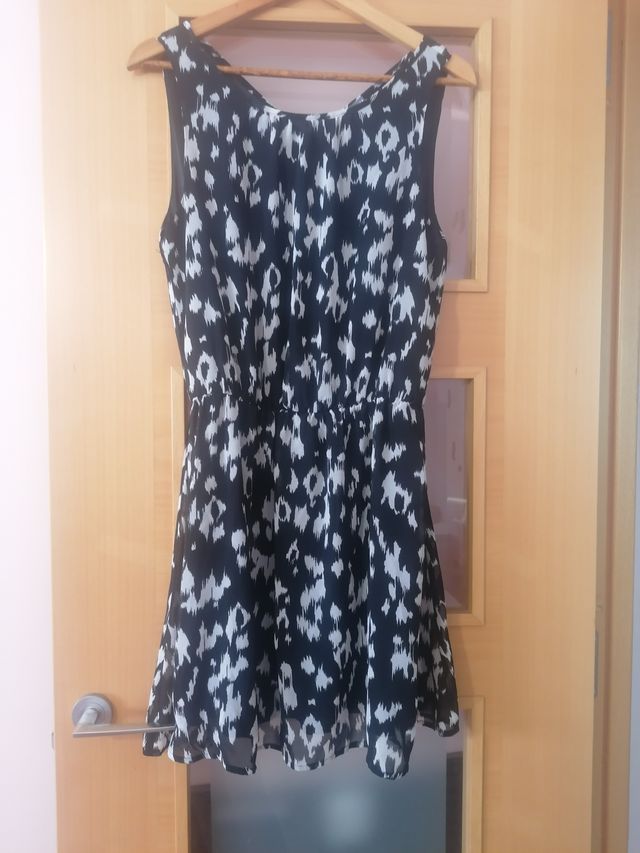 3 vestidos El Corte inglés por 20 euros