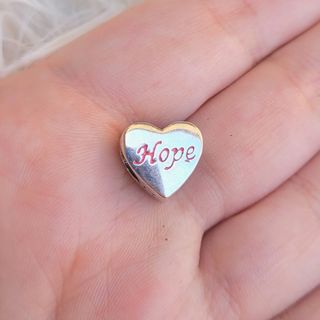 CHARM CORAZON ESPERANZA CANCER