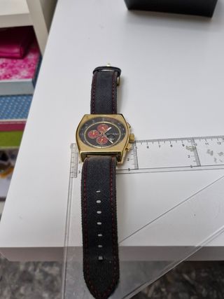 Reloj automático