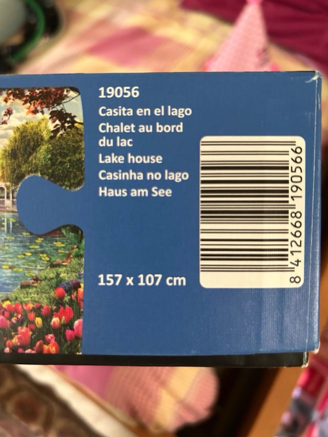 Puzle hecho y puesto en madera