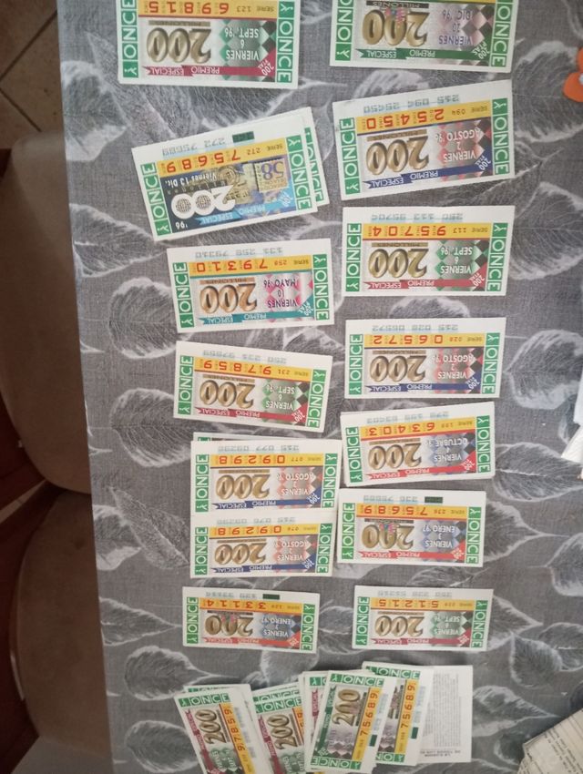 70 aprox Cupones once año 96