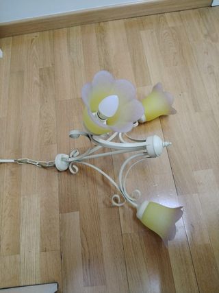 Lámpara de forja beige tres focos 