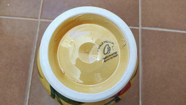 Vaso da fiori in porcellana