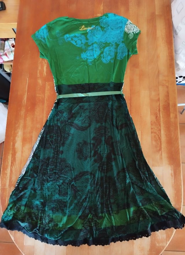 Vestido Desigual con etiqueta