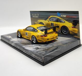 PORSCHE 911 GT3 RS T2M MOTORSPORT 1/43 MINICHAMPS