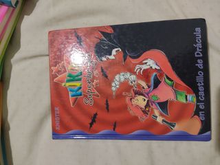 Libro Kika Superbruja en el castillo de Drácula