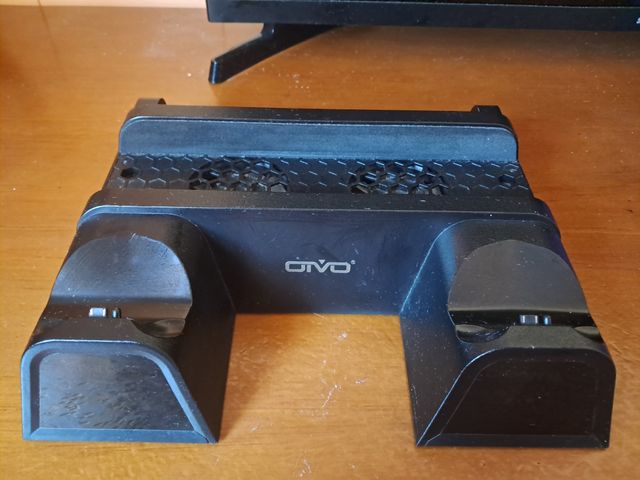 Base de carga para play4