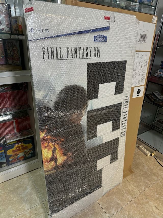 CARTEL STAND PS5 FINAL FANTASY 16 NUEVO CAJA