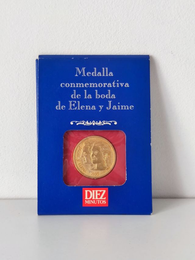 Medalla antigua conmemorativa
