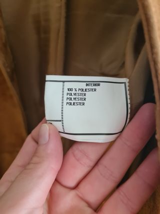 Chaqueta de  cuero. Cortefiel