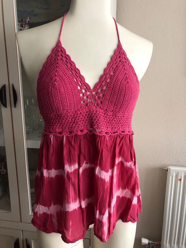 Camiseta mujer atada al cuello Crochet y algodon