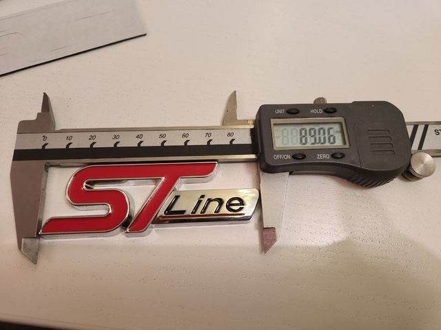 Emblemas ST line adhesivas, nuevo modelo, 4 tipos