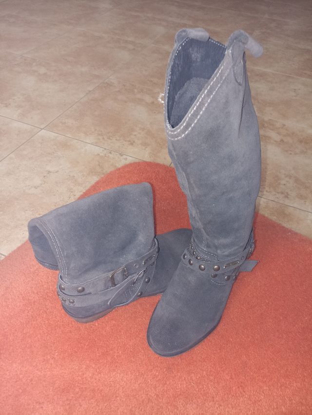 Lote varios pares de botas con muy poco uso 