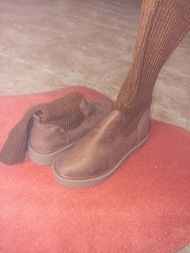 Lote varios pares de botas con muy poco uso 