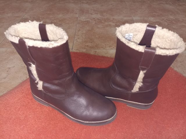 Lote varios pares de botas con muy poco uso 