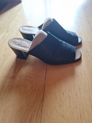 Zapatos de tacón, piel