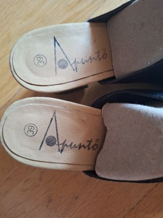 Zapatos de tacón, piel