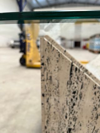 Mesita marmol con cristal