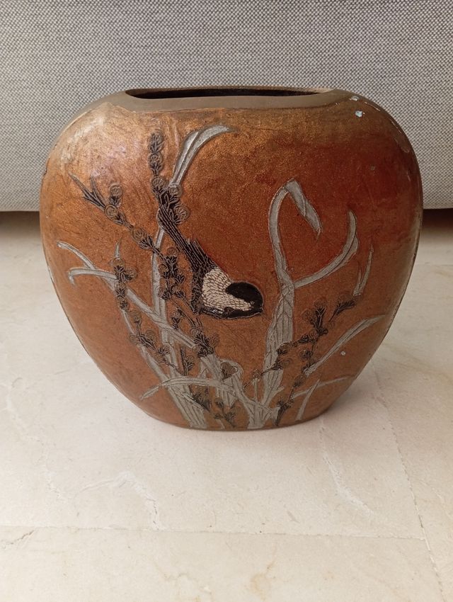 Jarrón bronce lacado