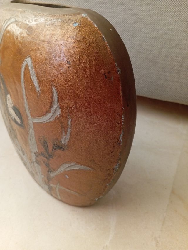 Jarrón bronce lacado