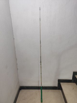 Caña de pescar antigua (sin carrete)