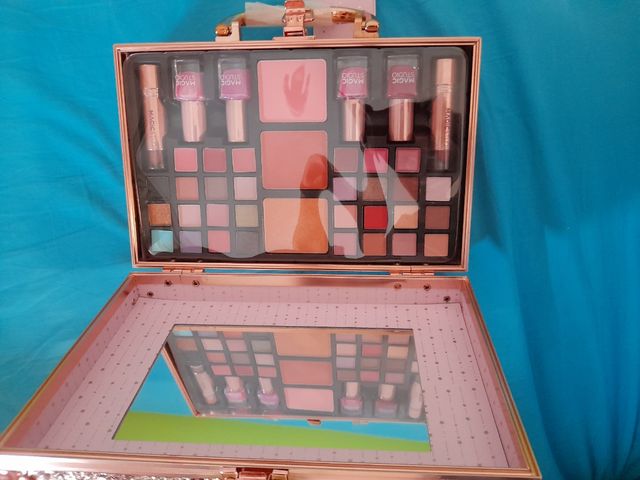 Estuche maquillaje magic studio