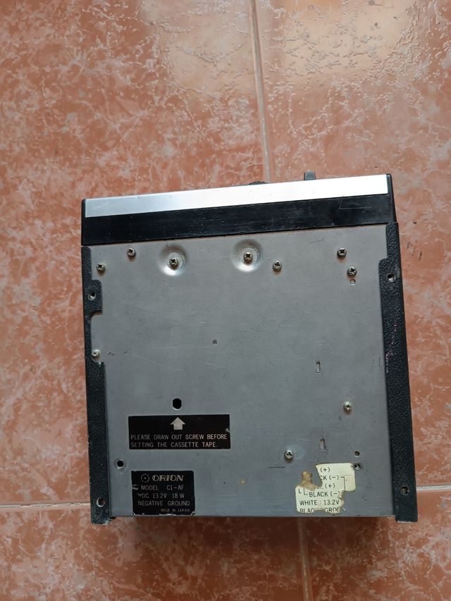 Radio de coche antigua marca Orion