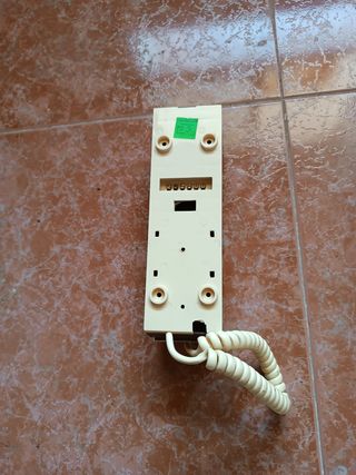 Teléfono fijo antiguo estilo góndola 