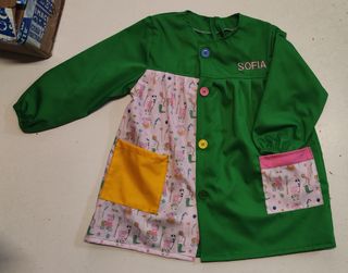 Venta de batas/ mandilones para niños/as