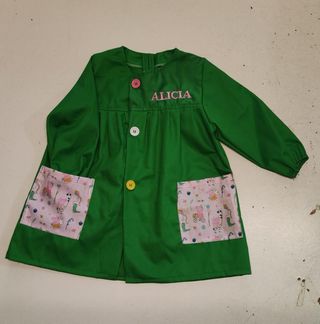 Venta de batas/ mandilones para niños/as