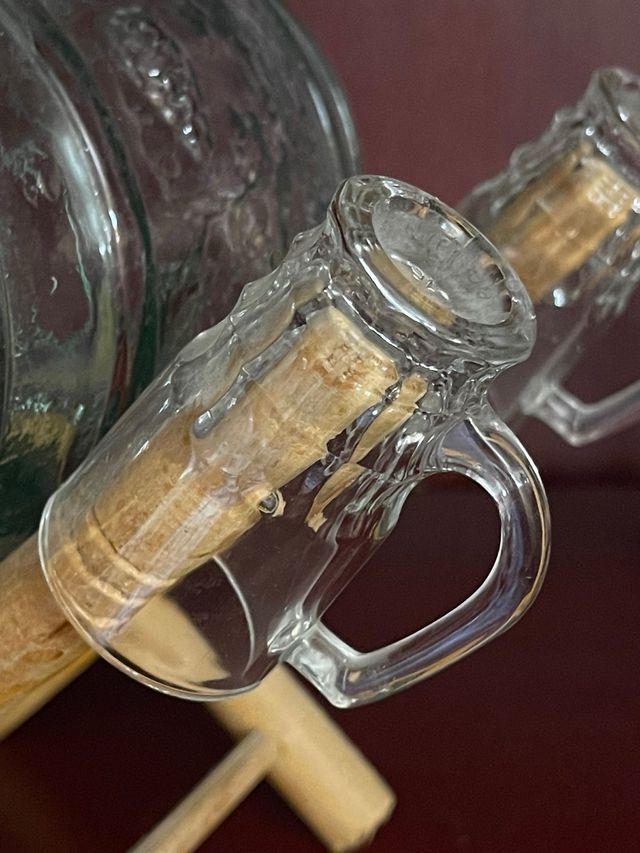 Cistaleria. Licor y chupito.