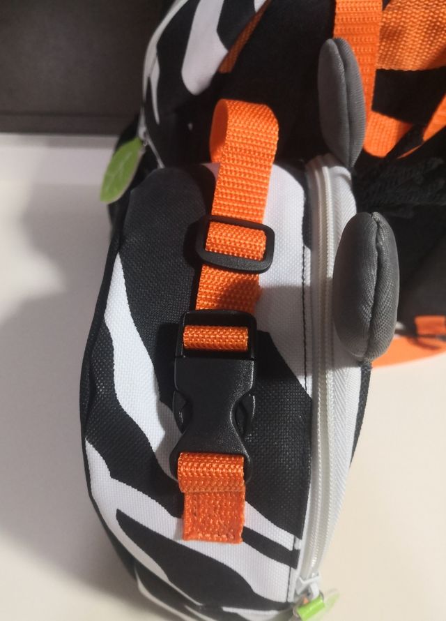 Mochila y bolsa almuerzo Skip Hop