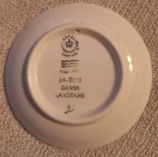 Porcellana Royal Copenhagen. 2 piatti decorativi