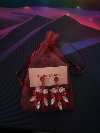 Pendientes Teria Yabar