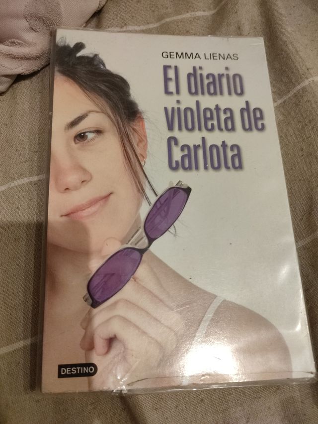 El diario violeta de carlota