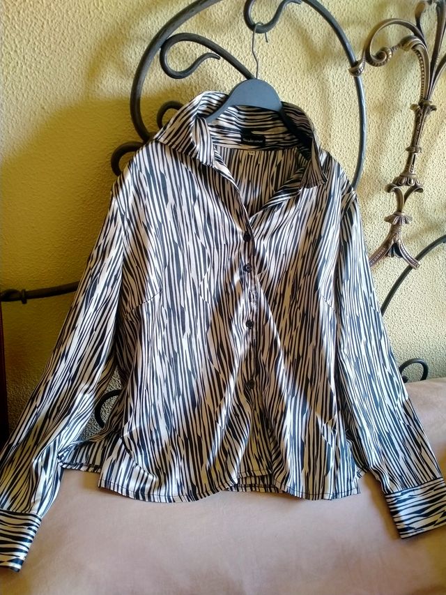 Blusa estampado cebra New Saks