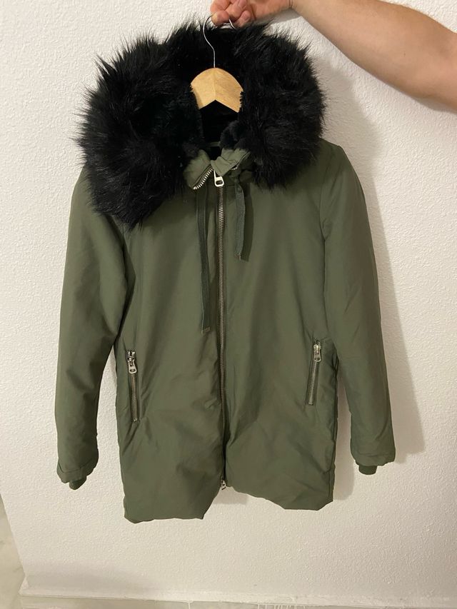 Abrigo zara impermeable y pluma
