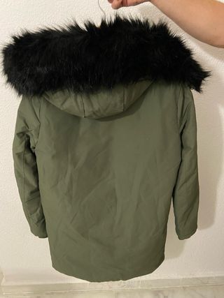 Abrigo zara impermeable y pluma
