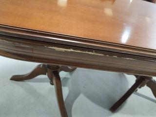 MESA DE COMEDOR EXTENSIBLE