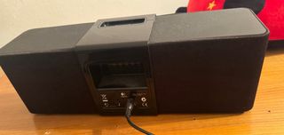 Altavoz y radio despertador Logitech