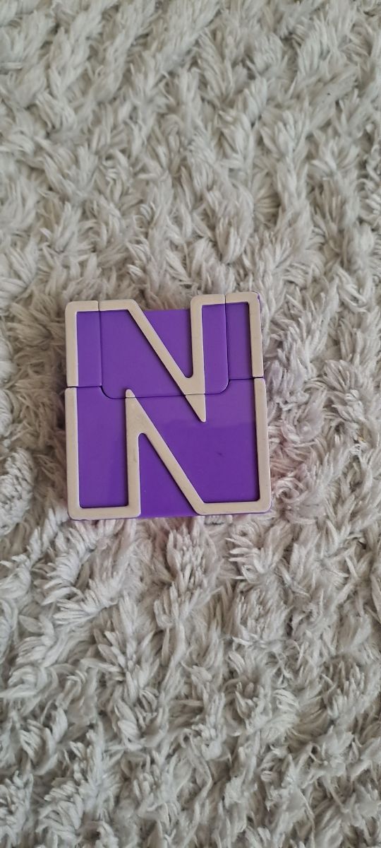 Mini transformer letra N