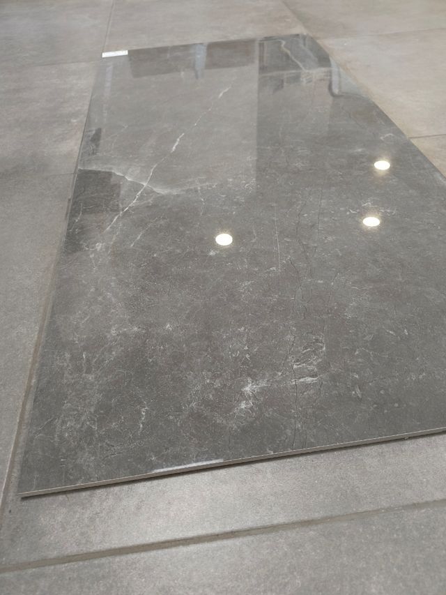 Suelo Porcelanico brillo pulido